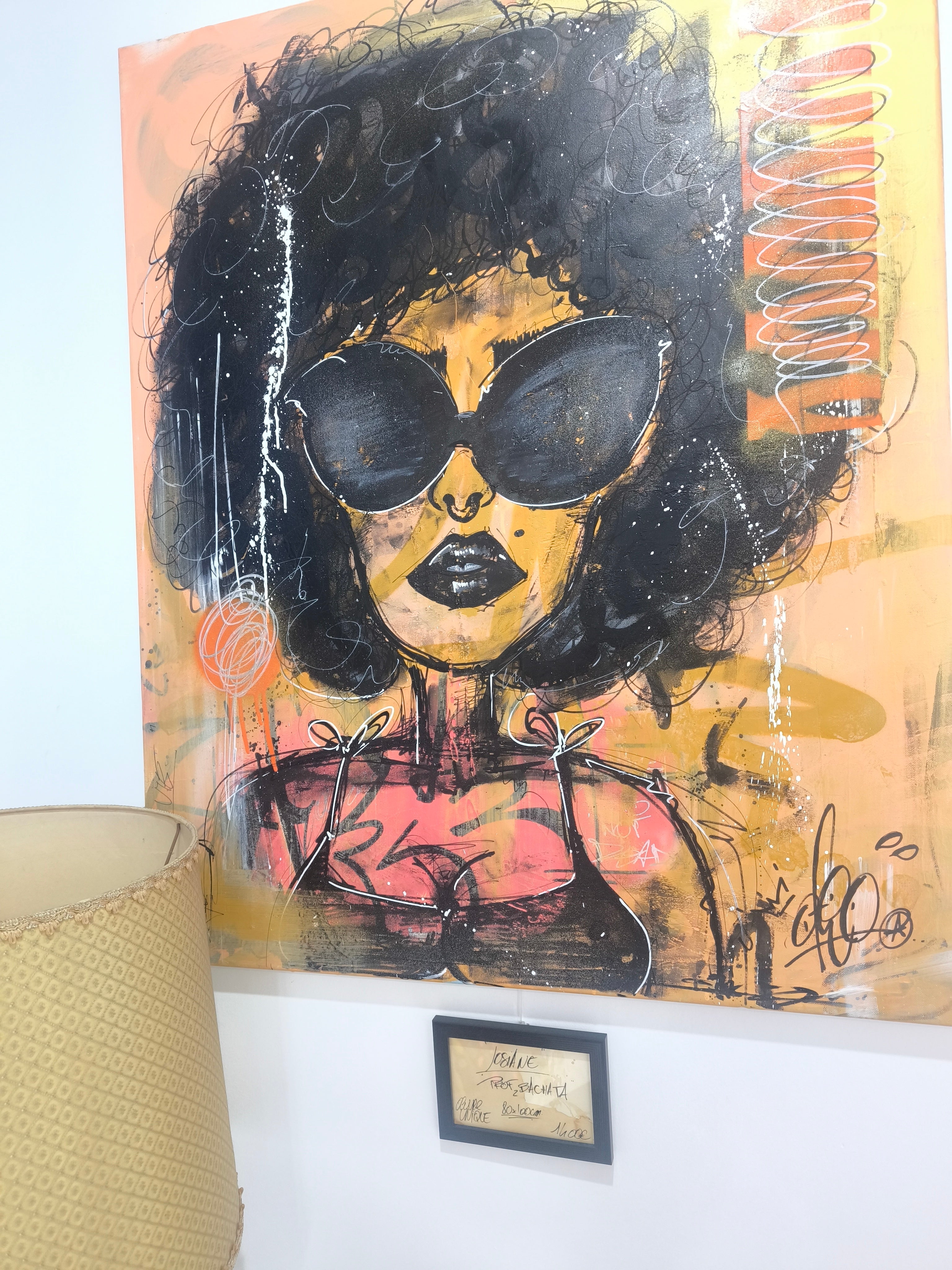 Josiane dans la bachata, peinture street art d'AFRO, série Josiane (vue 2)